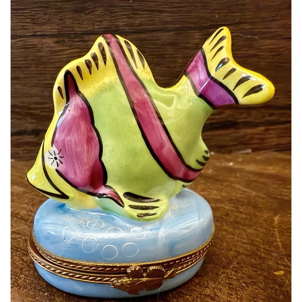 Limoges France Tropical Angel Fish Trinket Box LS Peint Main Hinged Handpainted